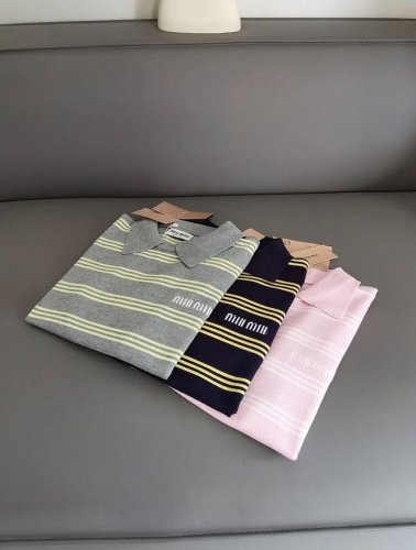 Miumiu缪缪25Ss新款polo小提花Golo针织短袖 专注品质 随意对比 颜色：黑色 灰色 粉色 尺码：S M L