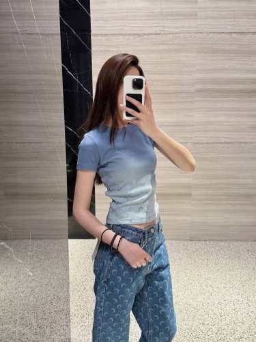 Marine Serr* 25Ss春夏新款 月牙印花渐变色短袖T恤丨独家高版出品 渐变月亮的元素好时髦 日常好穿搭 盐甜 超舒服休闲 也是经常穿的私服牌子 单穿