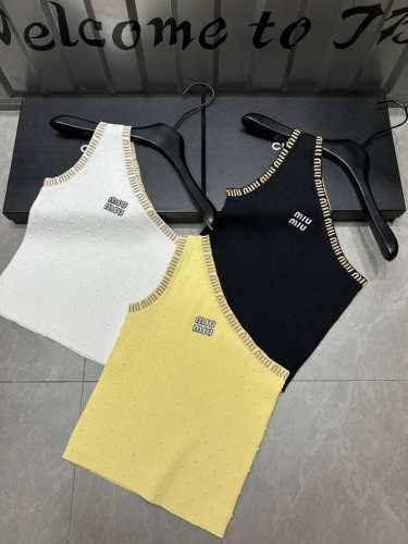 新品上线 款号:27611# #Niu金线颗粒斜肩背心实拍图