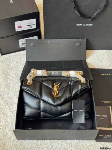 牛皮版本 Ysl 圣罗兰 女士Puffer绗缝小羊皮 全套折叠盒包装今年最值得买的秋冬包包Ysl软糯的云朵包 杨幂款Ysl软糯的云朵包 Loulou 包评测这款