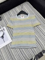 爆款现货 原单品质 Chane* 2025中古系列重工烫钻短袖针织衫 进口面料 纯手工打造 肌理明显 质感上乘 满满的复古小香风典范 立体装饰 尽显奢华的同时不