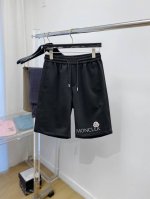 蒙口 2025夏季新款男士休闲短裤，高级定制面料透气面料 透气弹力舒适度极高，细节无可挑剔，顶级辅料配备，原版Logo设计理念，手感细腻柔软！上身版型超赞！尺码