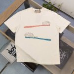 高版本 2025新款Gucci古驰两只猫咪图案Logo字母印花休闲情侣短袖T恤，独一无二的活性环保面料染色，32支双纱精梳纯棉爽滑手感，纯棉不起球不起毛，面料采