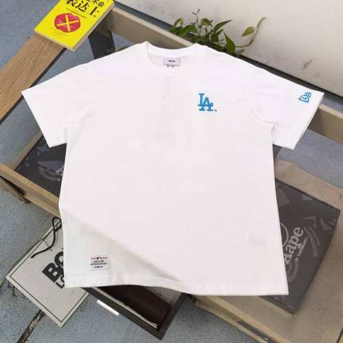 款号 Xd615La 高版本 2025新款Mlb洋基队Ny拼接老花图案Logo字母印花休闲情侣短袖T恤 选用了260克双纱爽滑棉面料制作而成 精细的做工和清晰的