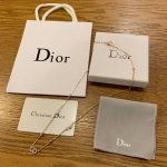 迪奥新款Dior Cd项链 Oh My Gosh 仙女本尊这个是 太太太好看了 上身仙气十足 上边全部是施华洛的Silver Shadow水晶 专柜1:1复制