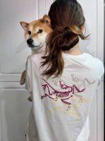 模特细节图 高品质 得物 1.1 arcteryx鸟家年度最优质的三色发泡浮雕印花短袖 260克人体舒适最佳克重 无与伦比的发泡工艺 还有小红书超级爆的流量加持