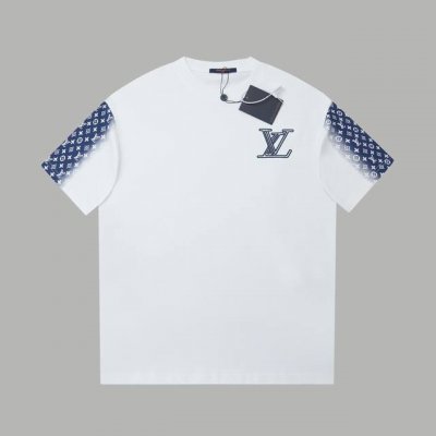 路易 Lv 25Ss早春新款短袖 撞色Lv刺绣短袖 轻奢主义 男女日常通勤穿搭必备单品 正确版本 欢迎对比 详细特征 320克 %纯棉双纱汗布面料 胸口多针挨针