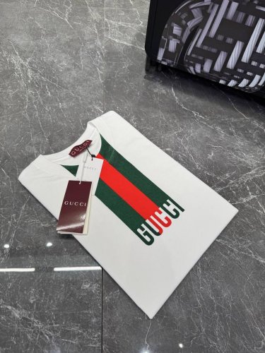 Gucci 25Ss春夏新品T恤！订制279克棉质，前幅元素印花 领口采用双针走线，还原度极高！ 尺码：S-Xl