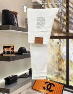 春夏 罗意威 新品时尚原单牛仔裤采用进口高档洗水牛仔面料，奢华品牌字母Logo设计 上身随意舒服！收口搭配无束缚感！海外欧洲专柜同品，上身时尚运动显时尚，很低调