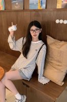 上新 套装 ck 条纹防晒套装 条纹控是我 防晒十织带短褲 秒变辣妹 让穿搭不无聊哇 一套完全是我的菜 拍照巨出片 颜色 灰色 码数 见尾图