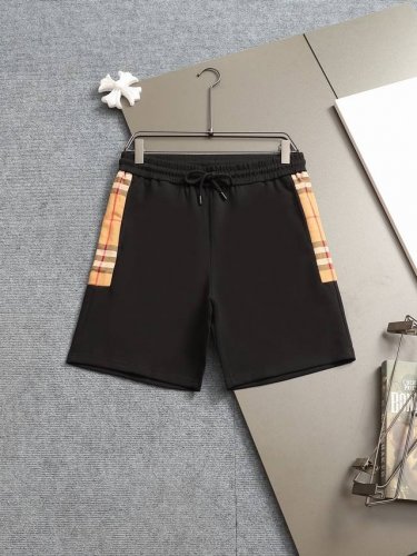 burberry 巴宝莉25Ss专柜同款毛圈短裤情侣款～采用棉质毛圈面料精心制作，饰以同色调提花图案，突显 巴宝莉经典的 格子印花。厚板立体！衣服偏厚使整体高透