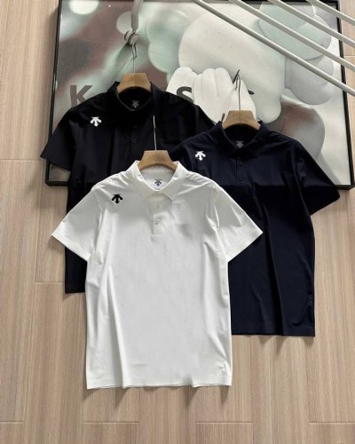 Descente迪桑特 Dualis 系列都市通勤男士无痕压胶速干短袖polo衫。 采用速干面料，清爽透气，让你在炎炎夏日中保持舒适。高级感的设计，让你在众多场