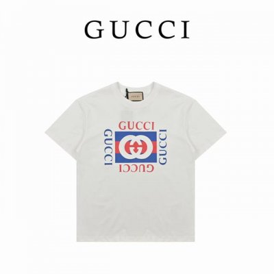 170 Gucci古驰24Ss方块互扣印花短袖 选用客供定制针织100%纯棉面打造,面料手感细腻，厚实有质感的纯棉布 高密度的机织工艺，如棉絮般柔紧致舒适 有挺