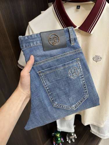 主推P270 Hermes 2025春季独家专供新款秘爱马仕潮男时尚休闲牛仔裤，春季新款裤子 高端欧版原单潮流时尚休闲裤子 透气舒适度高，细节无可挑剔，品牌元素