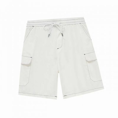 普拉达 prada 夏季新品 明线三角标尼龙休闲短裤 经典大口袋三角标徽标情侣梭织速干五分短裤，质感一流，作为当下超火的品牌，没有夸张的设计图案、采用独特载剪、