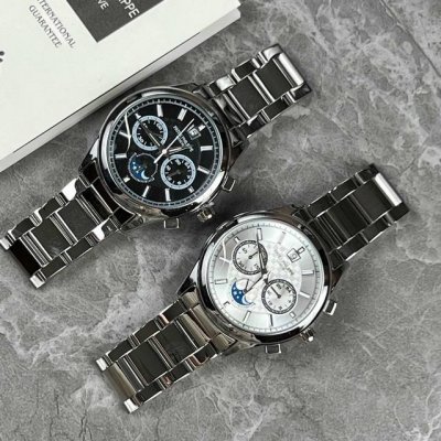 百达翡丽夜光三眼石英男士手表 全套专柜包装 直径42Mm，表带特级精钢材质，蓝宝石镜面，日期显示。高贵雅致及精美细腻的工艺！ 机芯非人为质保一年