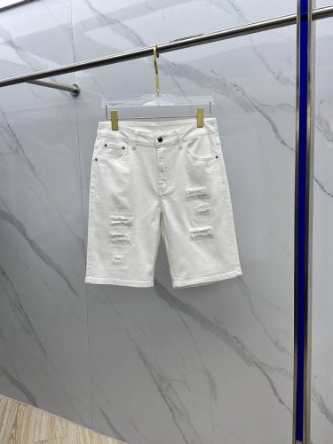 LV*路易威登 高端定制、2025早春最新款牛仔裤短裤 柜台同步发售 原版定制复刻 客供五金辅料 原单品质 进口牛仔面料重工洗水 精品皮牌 做工走线精细 上身绝