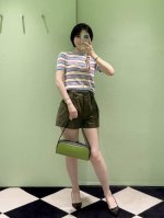 prad* 25Ss春夏新款 减龄清新的撞色条纹短袖针织上衣丨独家高版出品！经典百搭减龄又时髦！瑞士机18针工艺定染纯棉纱面料细腻舒适！定位刺绣字母，学院风少女