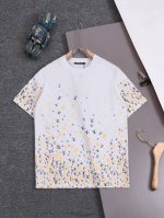 高品质 Louis Vuitton 路易威登小字母满花T恤！ 25Ss春夏新品，满身直喷Logo字母，颜色醒目，采用环保染料，无甲醛，对身体无危害， 采用32支