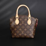 louis Vuitton Lv Lockit Bb 字母徽标单肩斜挎手提包 M1 顶级原单品质 原版钛钢五金 官网售价 p20,780Rmb,本款 Locki