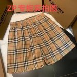150（Zp版本 Yb开模） - Bur巴宝莉经典款 格纹对位沙滩裤短裤 男女同款 -采用原版1:1同等面料定制 独家品质区别通货 欢迎对比 -颜色：卡其色 -