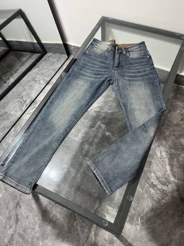 款号K132prada普拉达Ss春夏新款加柔牛仔裤 只做精品 看面料 看做工 看细节 原厂原布原洗水！进口原版水洗弹力面料进口原版水洗弹力水洗面料，弱饱和度的中