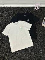 可隆Kolon Sport纯色时尚百搭宽松休闲背后字母印花Logo短袖T恤 男女同款 可隆这件短袖T恤，简直是衣柜里的宝藏单品！作为韩国高端户外品牌，可隆自19