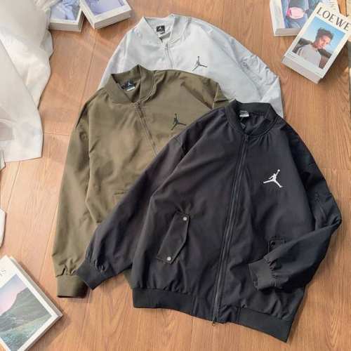 air Jordan乔丹棒球飞行员夹克外套爆款新品 三色可选 现货上新！ 专柜同款宽松修身版型 手臂复杂多口袋设计 细节还原定制螺纹细节辅料 1:1五金拉链 三