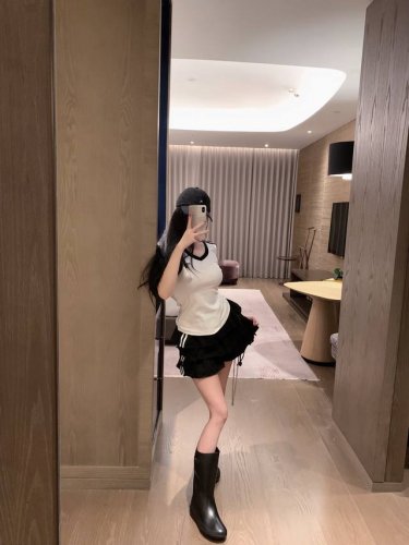 prad*刺绣字母短袖蛋糕短裙～～Sml