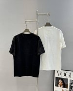140 顶级版本 louis Vuitton Ss25 重工工艺绞染发泡满印老花Logo宽松休闲圆领套头短袖T恤 情侣款 想和还在为日常穿搭烦恼？Louis V