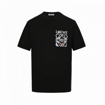 Loewe 罗意威 25Ss 胸口印花Logo短袖 定制250G高克重 针织棉面料精心制作，手感特别的扎实，质感拉满，胸口罗意威Logo标识加上小动物印花，可爱