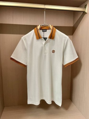 杰尼亚 2025春夏 官网同步 熟男 轻熟男 最爱款式 经典大气百搭商务休闲Polo领T恤 采用进口双丝光珠地棉面料 舒适透气 质感细腻 超柔软亲肤触感！翻领设