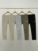 可隆Kolonsport2025夏新款男士休闲冰丝速干长裤 它采用独特的可隆棉感面料 速干性能远超普通运动裤 运动时大量出汗也不用担心 面料能迅速吸湿并快速蒸发