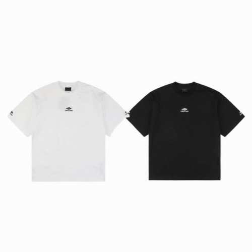 Balenciaga 巴黎世家 滑雪系列刺绣小 M 字母 Logo 袖标情侣圆领短袖T恤-顶级版本 Color：黑色 白色 Size：S M L Xl Numb