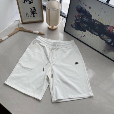 2025夏季新款巴黎世家短裤 前面经典小标刺绣后面口袋刺绣毛圈五分短裤 尺码：S~Xl 裤长 臀围 腰围 S 56 108 82 M 57 112 86 L 5
