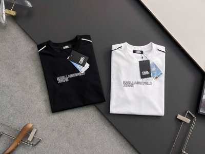 2025独家 新品！Karl*爆款 美国杜邦公司所罗纳面料黑科技 爆款现货春夏短袖，简约基础衣橱神器， 休闲百搭必备款 做工走线质感一流，两色推荐 修身版型码数