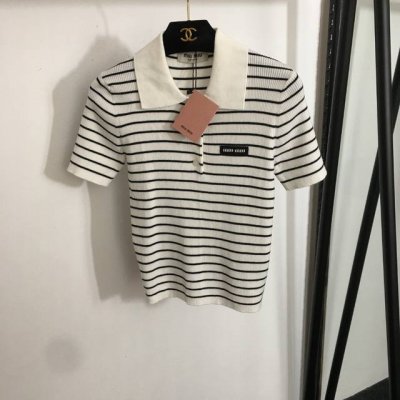 款号20252596 Miumi*新款 高品质100%羊毛 领标Logo贴布 拼色条纹Polo领短袖针织衫 上衣，白色，36 38 40， 36码；胸围72，袖