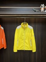 Xiao Moncler 2025Ss早春新款发布蒙口连帽夹克外套，春季爆款外套，隐藏帽设计穿上就是舒适自在又显瘦的存在，慵懒而随性，结合干净简单的色系就特别耐