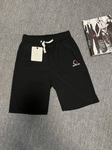 Moncler 蒙口速干冰丝短裤运动，休闲，跑步健身，速干冰丝短裤！ 男女都可穿！ 四面弹速干冰丝面料，快干、轻便耐磨透气性高，带给您舒适的贴身感，简直夏天必备