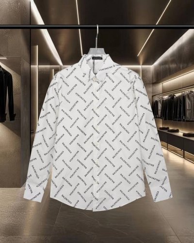 Balenciaga 巴黎爆款来袭 走秀款满印弹幕Logo长袖衬衫 2025Ss官网新款长袖 衬衫 衬衣，精美数码Logo 高端版本，专柜定制面料 透气舒适度高