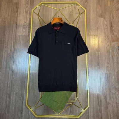 对标专柜★过验版本★Gucci古驰Ss25春夏新款针织嵌花针织Polo衫 定制冰漾超细60支针织绸 柔软细腻 舒适贴肤 以经典黑色演绎高级风尚 胸前口袋饰以熠熠
