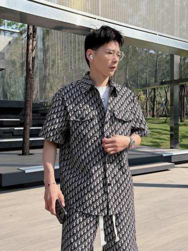 裤子 衣服 迪奥 最新品梭织提花面料套装。穿着舒适，吸湿性透气性都非常良好，色牢度超高！无论内搭还是外穿都非常出彩 码数:M-3Xl 颜色: 黑色 款号:205