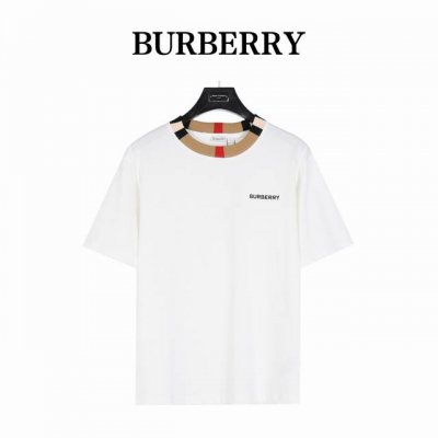 burberry 巴宝莉 领口织带拼接短袖 所有细节完美还原。采用定制面料。添加杜邦公司Sorona 索罗娜 材料，亲肤性好、改善缩水，同时可以支撑面料良好的保