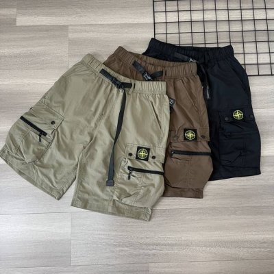 新 Stone Island 石头岛25Ss新品工装机能风大口袋徽章Logo百搭休闲短裤，高街风十足，三色可选。经典百搭永不过时，夏季出行必备百搭短裤 高品质梭