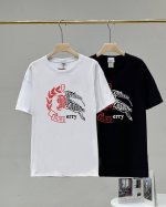 巴宝莉Burberry春夏男女同款情侣款短袖T恤，全品相！！网红款！上身舒适透气，纯棉面料剪裁，满足通勤人们对于着装的简约需求，上身效果很好，显瘦，不挑剔身材.