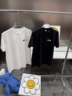 斐乐官方同步更新可情侣男女同款Fila 斐乐官方运动休息短袖T恤夏季户外透气运动训练健身休闲圆领上衣短袖，布面平整质地细腻手感顺滑穿着顺滑 今年夏天新款，面料表