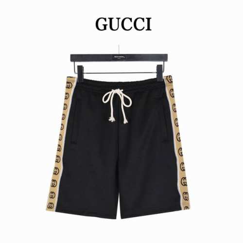 Gucci 古驰 古驰侧边双G反光织带短裤 市面顶级版本，面料升级，官网同步。今主面料订织丝盖棉布料，面料柔软细腻光滑，侧边采用定织芝麻纹织带位置左右对称，反光