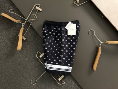 Mon*合身版型S-Xl 25春夏顶级满幅印花经典短裤，精致工艺专柜面料，顶级元素融合打造，经典短袖3标齐全，潮男时尚，无论是上身舒适度还是都是无可比拟的存在，