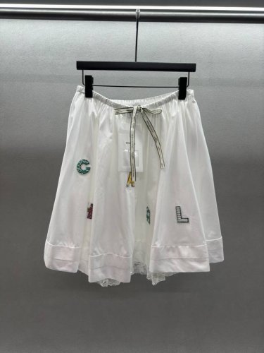 2660 Spring And Summer ！小香中古系列半裙， 定制Logo丝带抽绳，钉珠字母Logo点缀， 可甜可辣可温柔，香香女孩精致感， 三码！