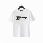 实拍细节图+尺码表 louis Vuitton 路易威登刺绣灰黑字母短袖 260克重纯棉面料 满身印花工艺 款式时尚 大气 面料舒适 做工严谨 走线工整 上身效